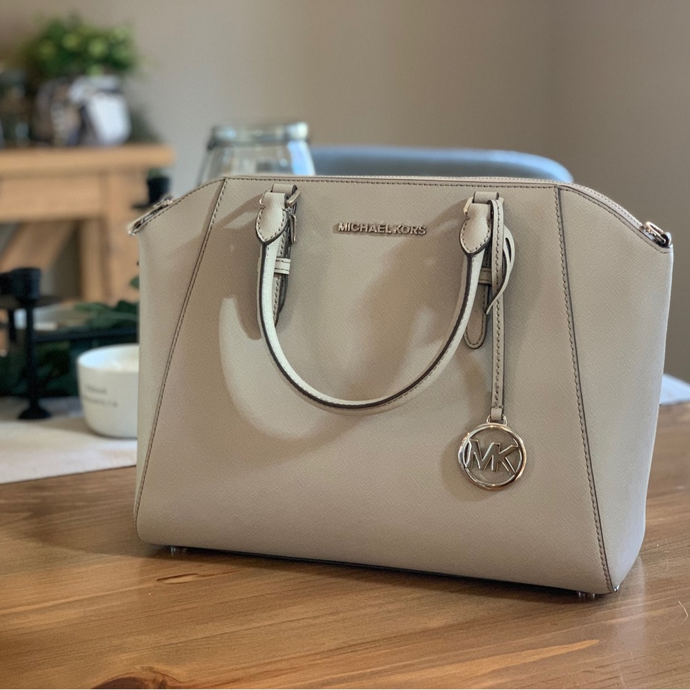 NWT - Michael Kors Ciara LG Satchel Cement